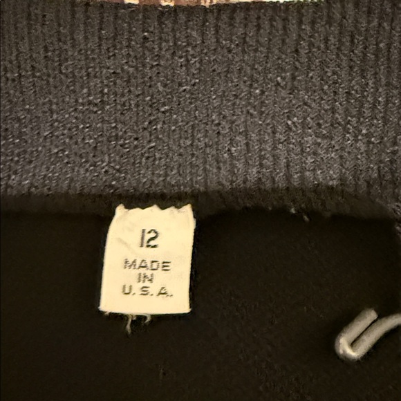 St John Black Diamond Sparkle Suit, Size 12 - Picture 3 of 5